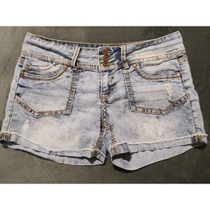 L.E.I Ashley Lowrise Distressed Shorts